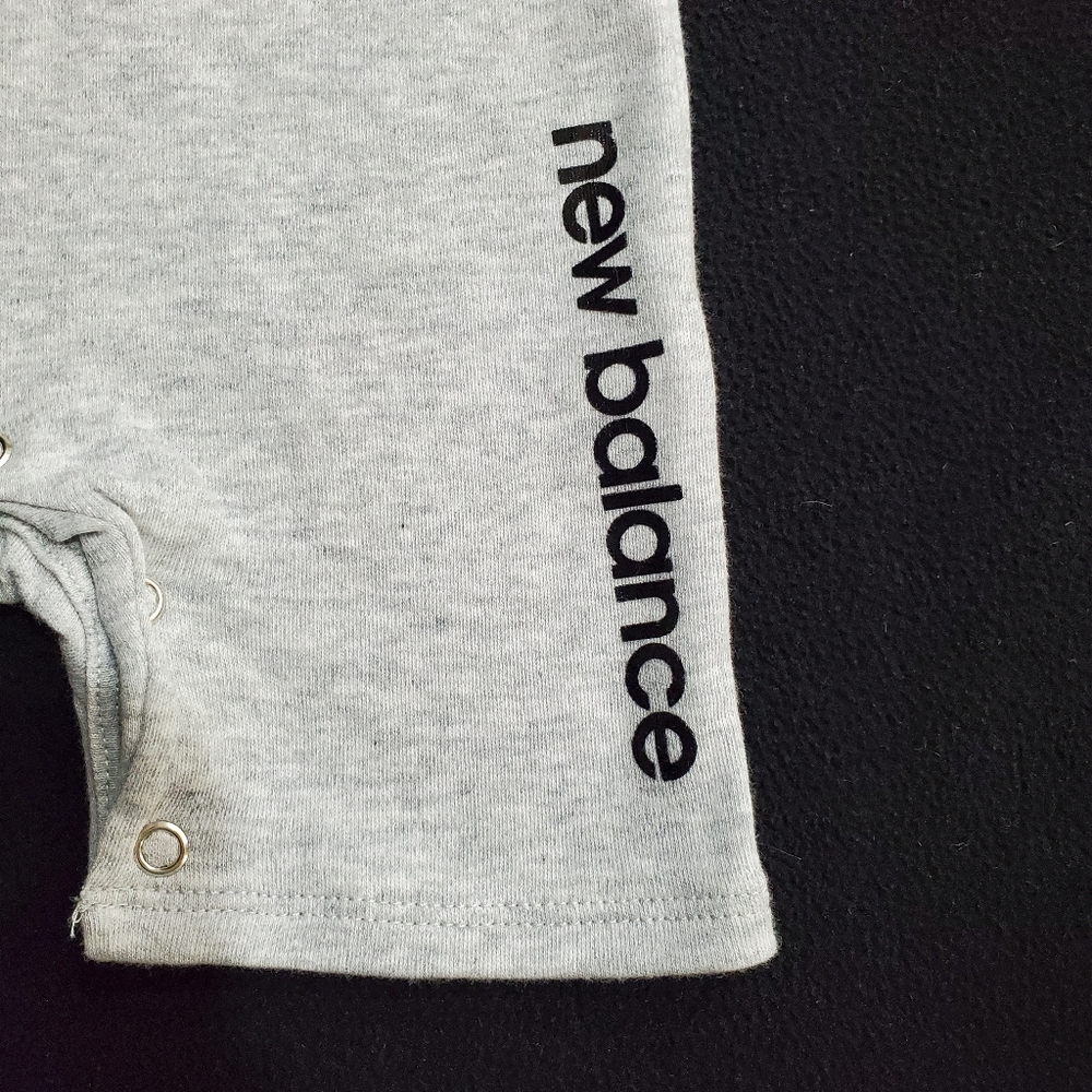 🆕️ New Balance Romper - Picture 4 of 7